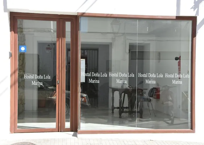 Doña Lola MarinaHostal